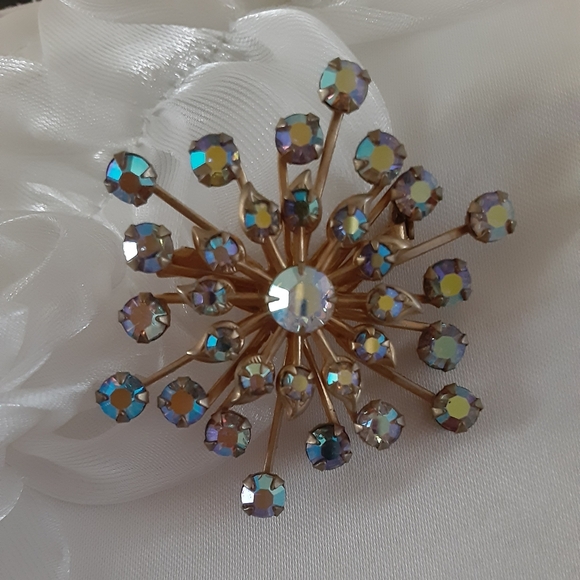 Vintage Rainbow Multicolor Aurora Borealis Starburst Snowflake Cluster Brooch - Picture 7 of 11